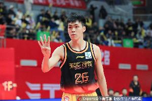 郭士强：庞峥麟虽失误多但整体表现不错 这次练兵多给年轻人机会